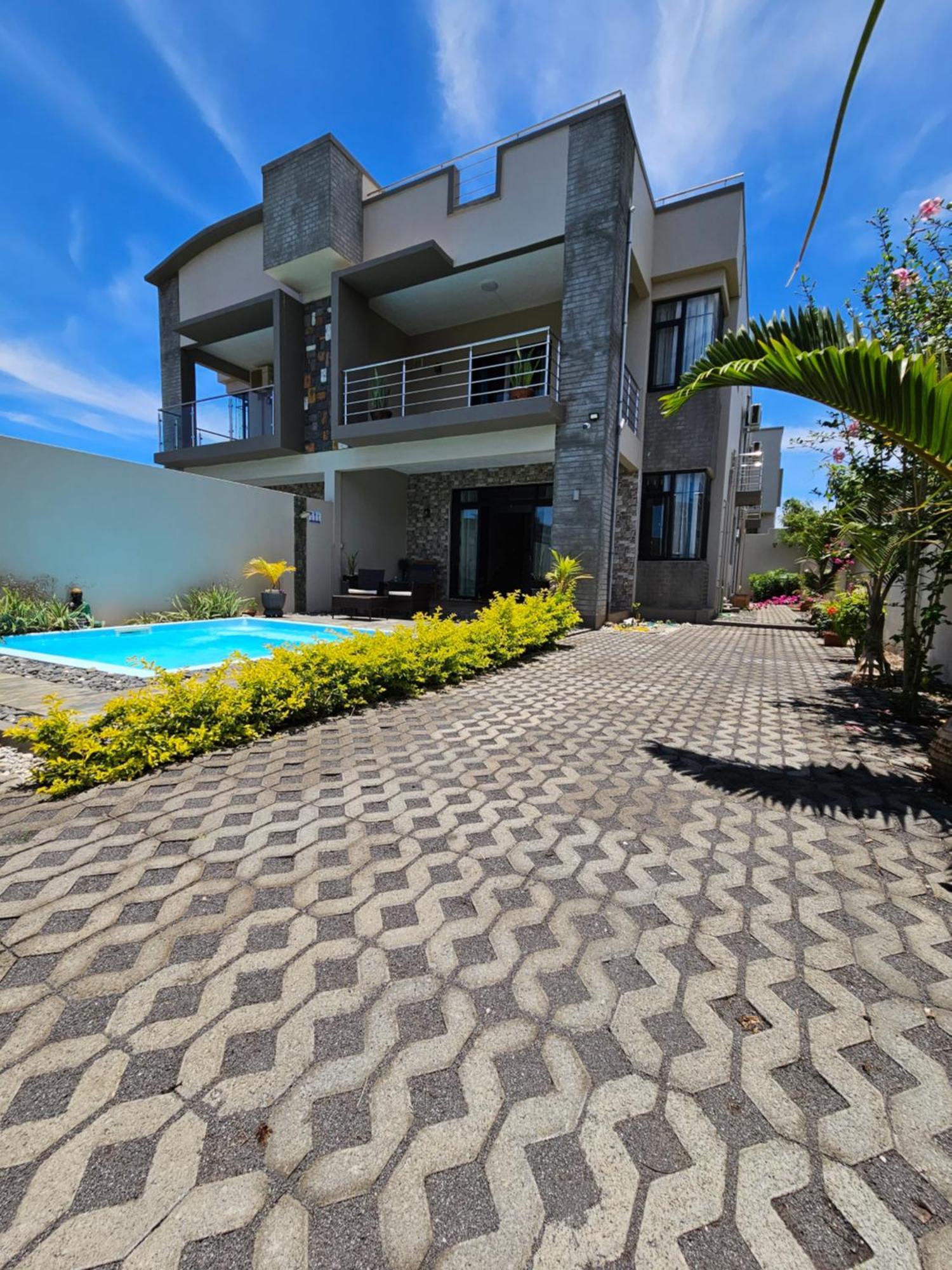 Villa Aahana - Flic En Flac Экстерьер фото